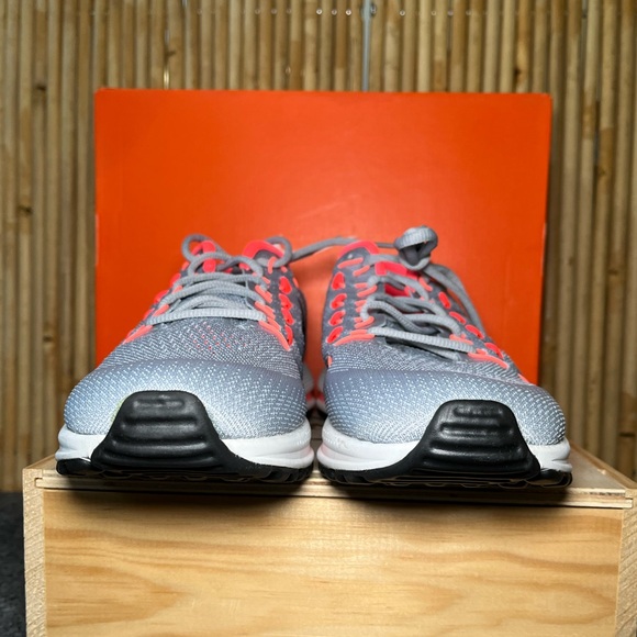 NIKE WMNS AIR ZOOM VOMERO 12, W12 - Picture 6 of 10